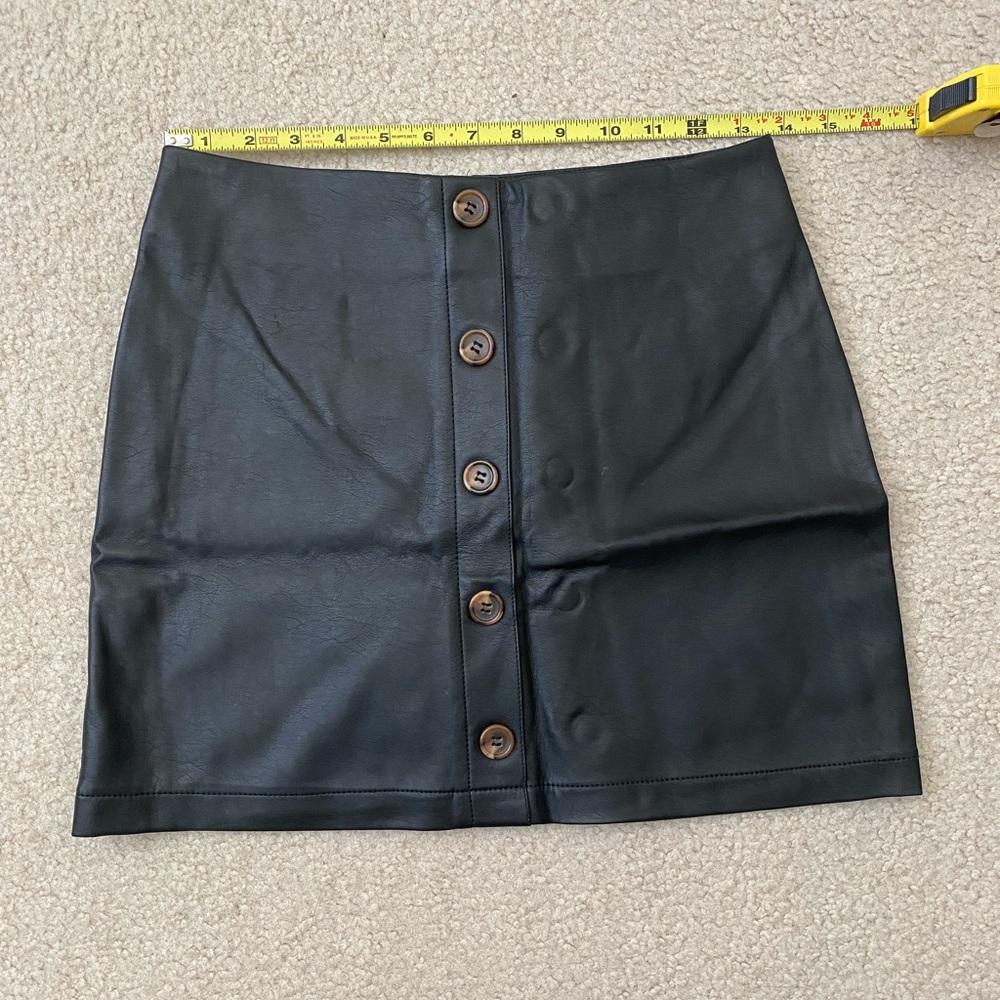 Forever 21 faux leather skirt